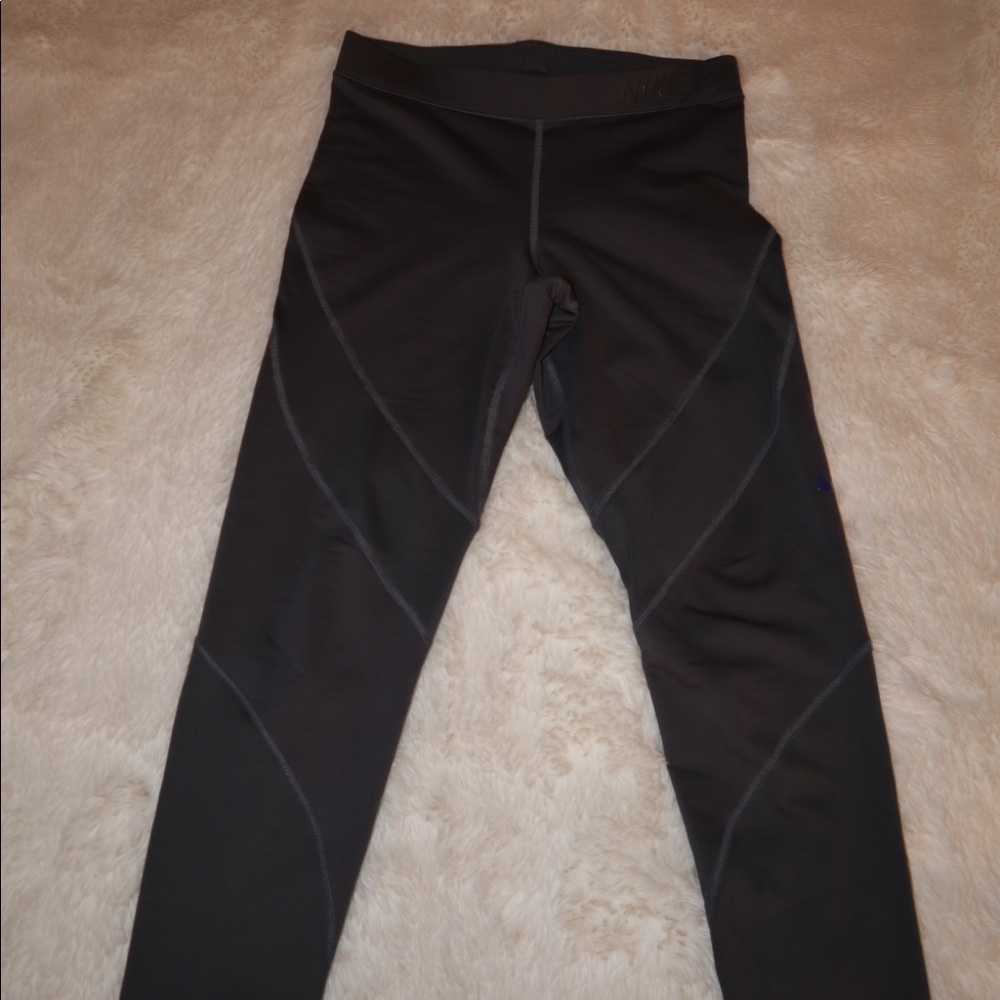 Nike pro hyper warm leggings